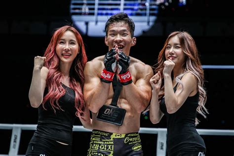 Dae sung park ring girl name - After his previous win, Park Dae Sung was so happy, he couldn't help but grab and bring closer the ring girl during picture time. [8] Posted on February 14, 2017 After being unjustly accused of sexual harassment, South Korean fighter Park Dae Sung has learned to stay away from ring girls.
